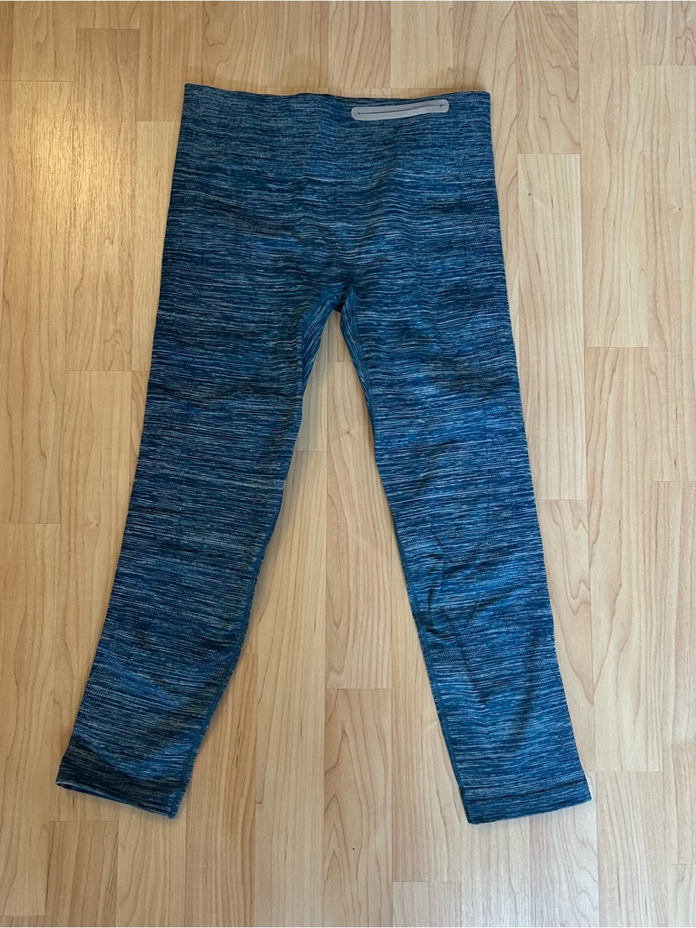 Under Armour HeatGear Compression 3/4 Leggings - Size S